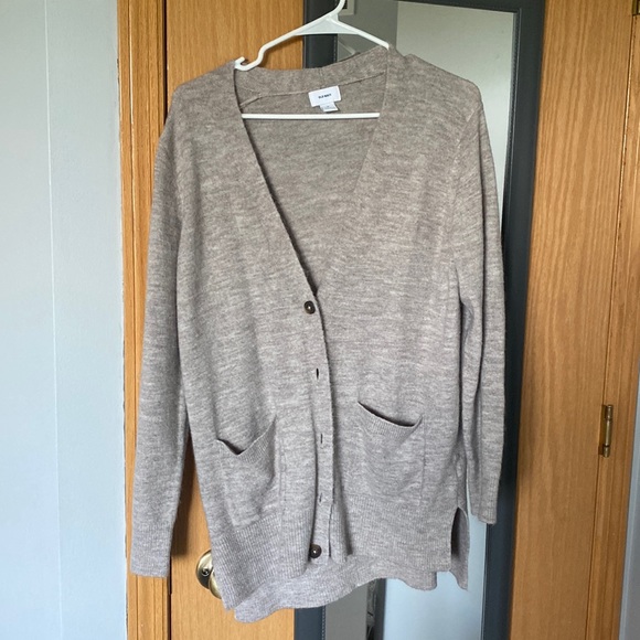 old navy grey cardigan with buttons and pockets - Picture 1 of 2